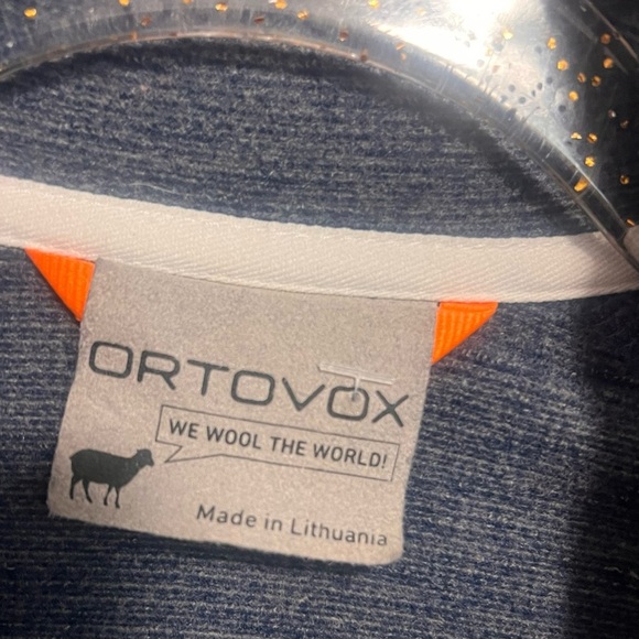 Ortovox FLEECE SPACE DYED JACKET in Dark
Navy Blend Size M $210 - Picture 6 of 7